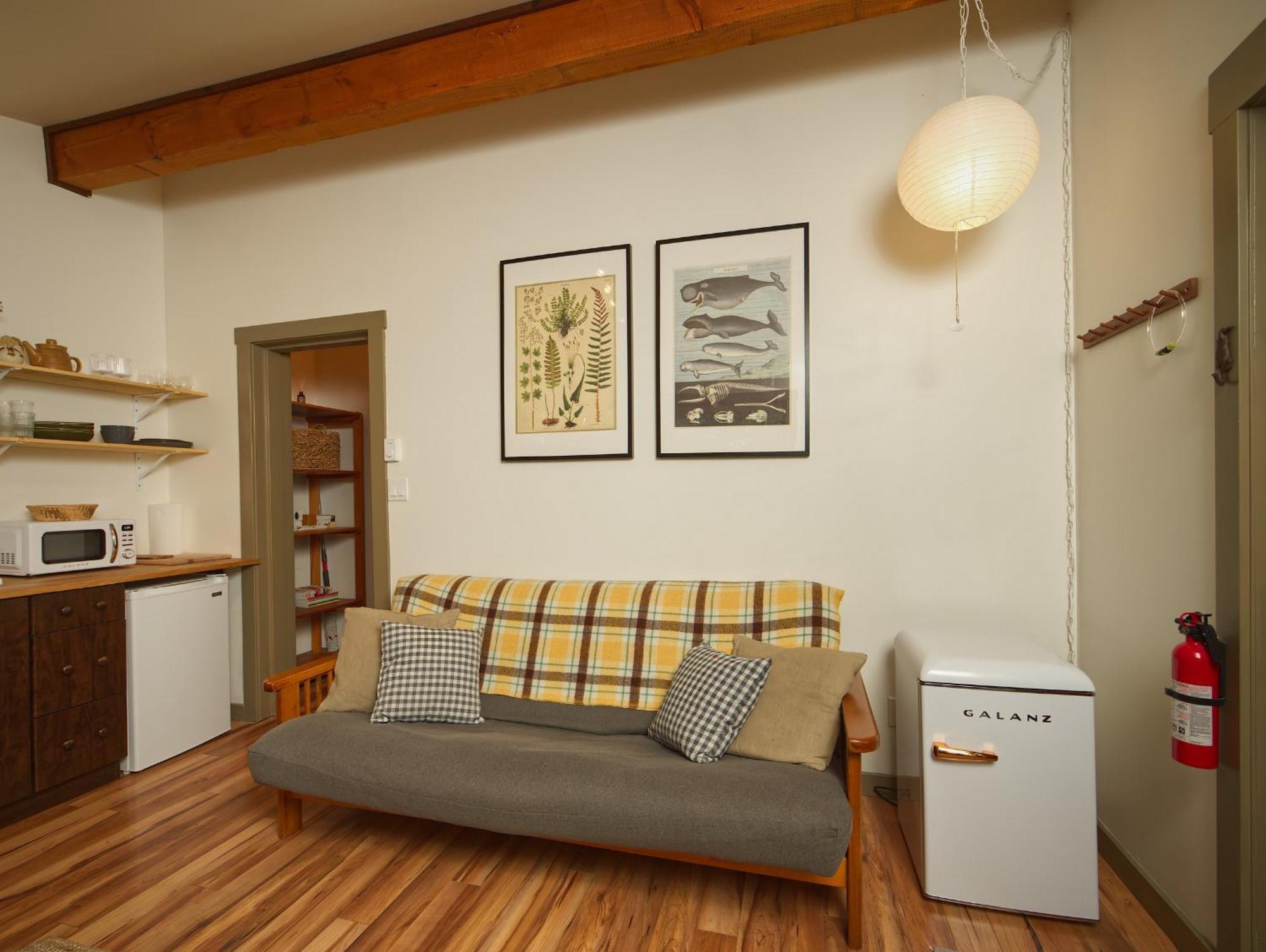 Handsome Dan'S Vacation Cottage Rentals Port Renfrew Chambre photo